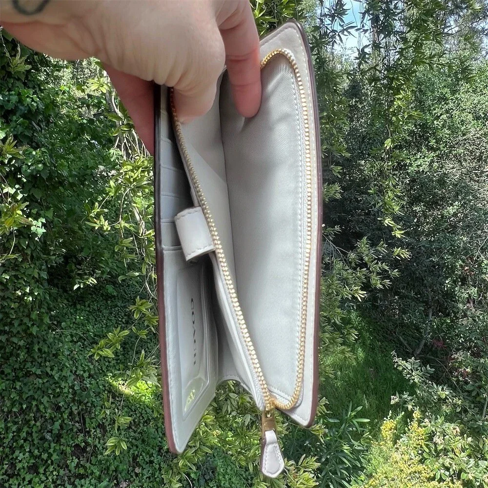 COACH Gray Leather Slim Wallet Clutch CC Holder Gold Hardware AUTHENTIC - Picture 5 of 6